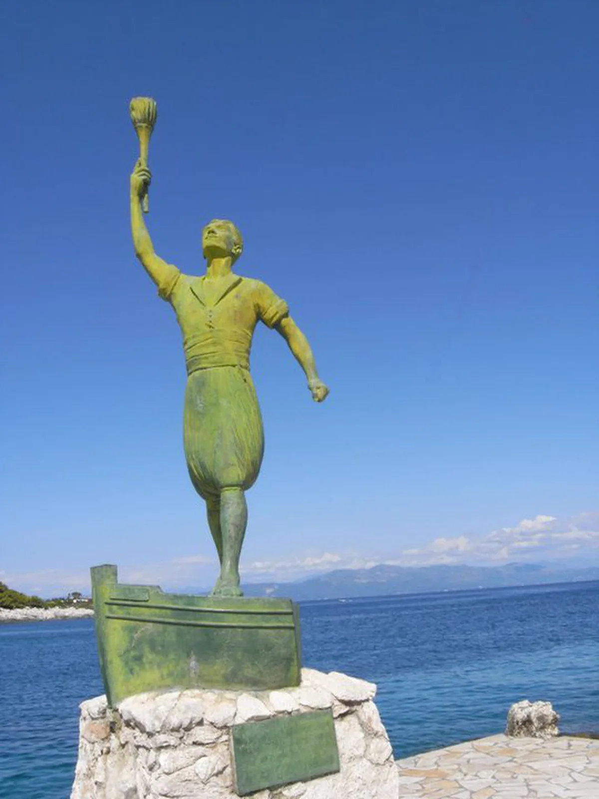 Where to Stay on Paxos, Greece: Gaios, Loggos or Lakka in 2026